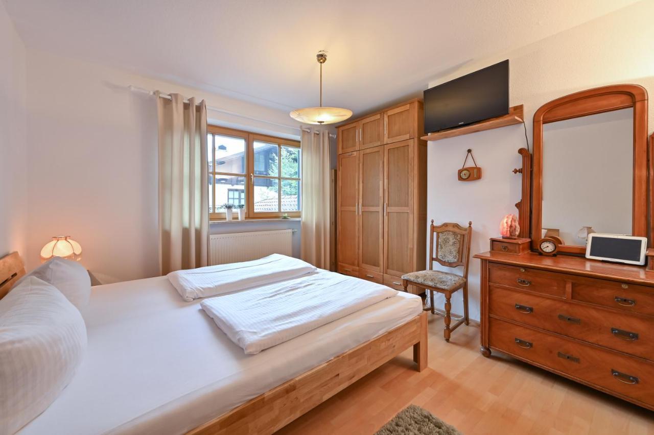 Ferienwohnung 50Er Vintage Flair ฟุสเซ่น ภายนอก รูปภาพ