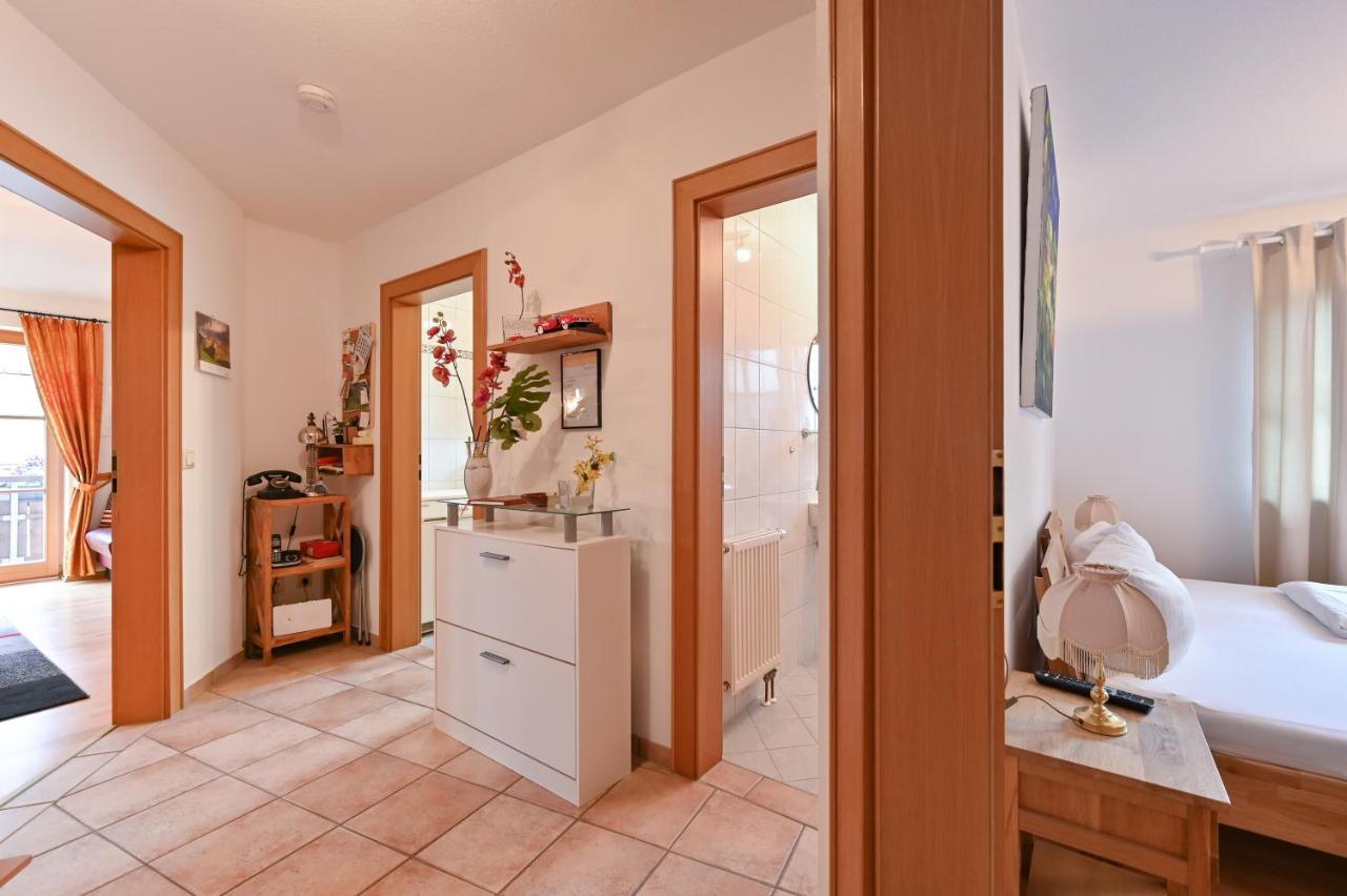 Ferienwohnung 50Er Vintage Flair ฟุสเซ่น ภายนอก รูปภาพ